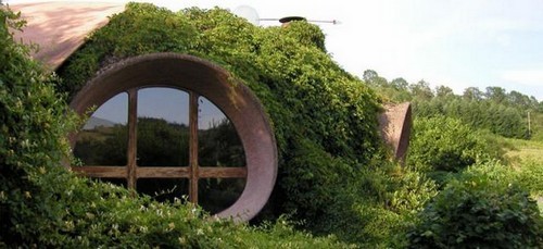 Vivere come un "hobbit" per risparmiare energia
