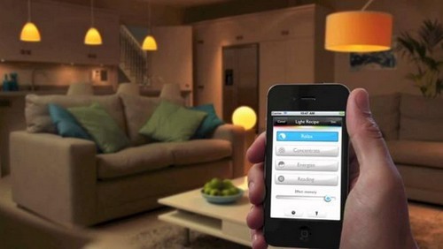 Illuminazione Philips Hue e Somfy per la casa Smart