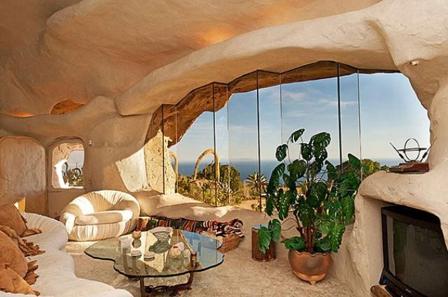 La casa dei "flintstones": un sogno che diventà realtà sulle coste di malibù (fotogallery)