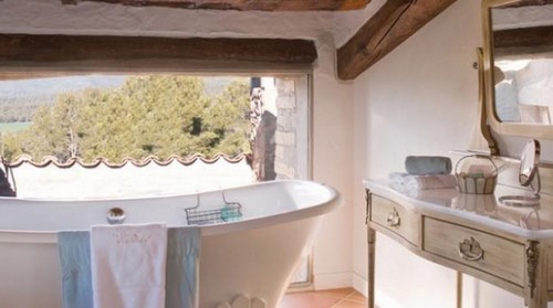 Un viaggio indietro nel tempo al xv secolo senza spostarsi da barcellona (foto)