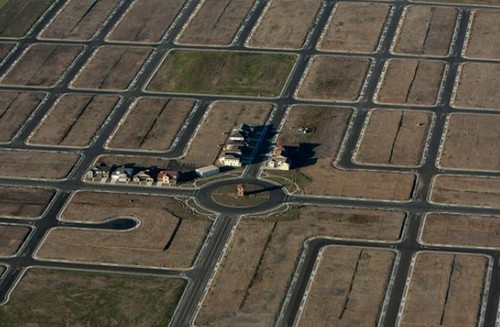 Cinque tristi storie di quartieri rimasti incompiuti in seguito alla bolla immobiliare scoppiata negli stati uniti (foto)