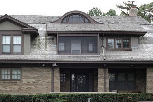 Perché il terzo uomo più ricco del mondo vive nella stessa casa da 56 anni? 