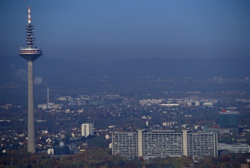 Allarme bundesbank, banche tedesche "strutturalmente vulnerabili" a una crisi immobiliare