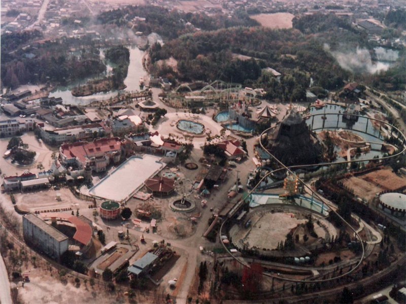 In vendita per cinque milioni di euro una copia perfetta e abbandonata di disneyland (fotogallery)