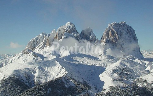 Vacanze a Canazei, un piacevole soggiorno circondati dalle imponenti Dolomiti (fotogallery)