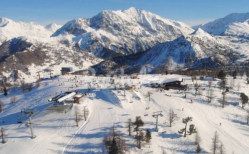 A claviere, in alta val di susa, un appartamento da dove ammirare la vialattea (fotogallery)