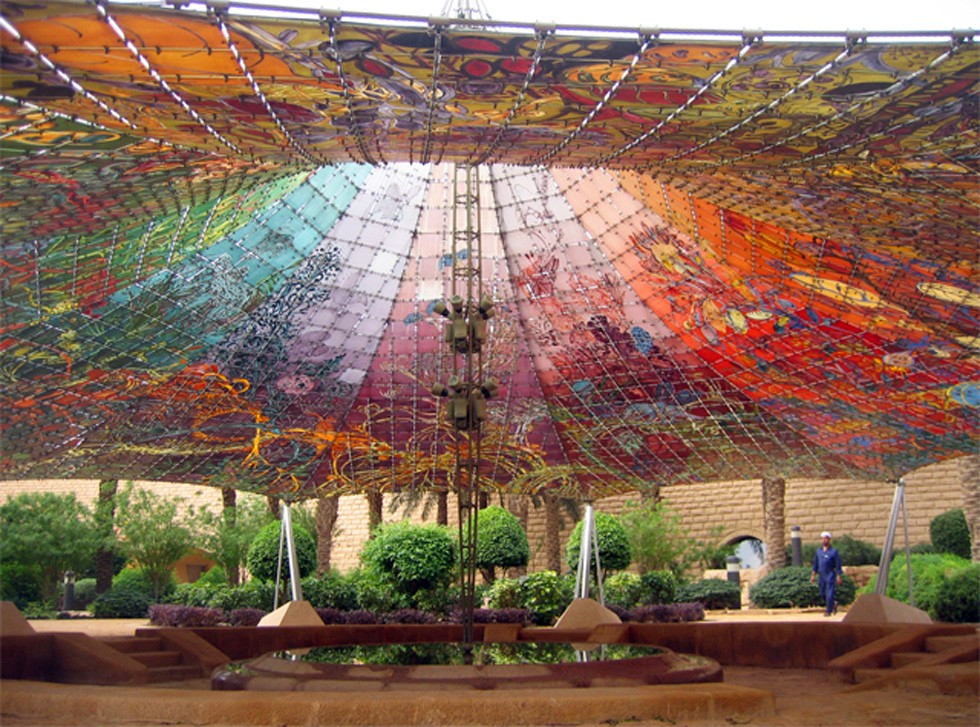 diplomatic_club_heart_tent