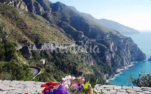 Una deliziosa villa a Positano, perla della Costiera Amalfitana (fotogallery)