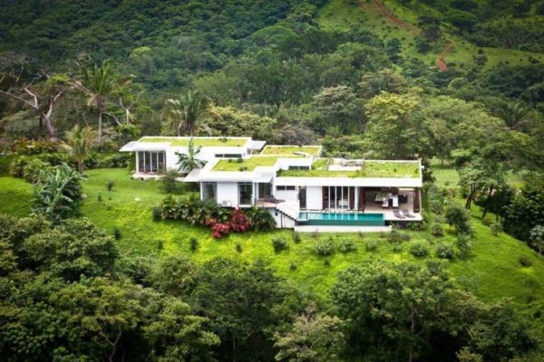 the_black_beauty_luna_villa_costa_rica