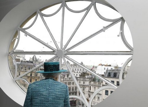 Come funziona il mercato immobiliare britannico? Si compra casa e si mantiene un aristocratico