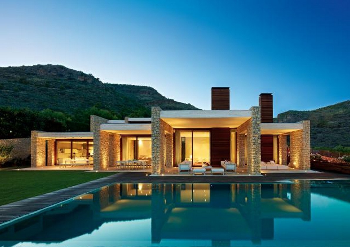 Una casa dallo stile di epoca romana, ma del XXI secolo e in Spagna (Fotogallery)