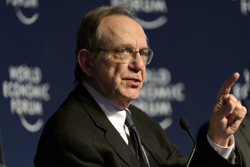Local tax, Padoan: “Sarà introdotta con la prossima legge di Stabilità”