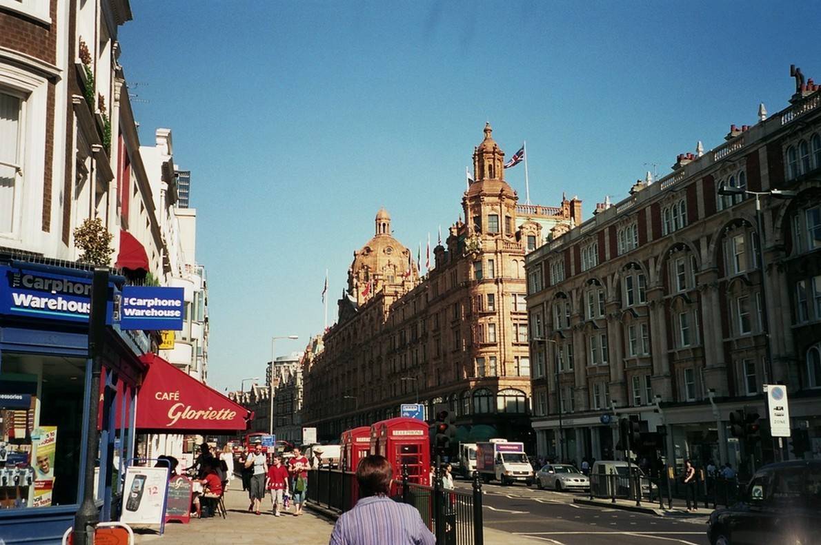 Knightsbridge (Londra, Regno Unito) strade_ricchi_3