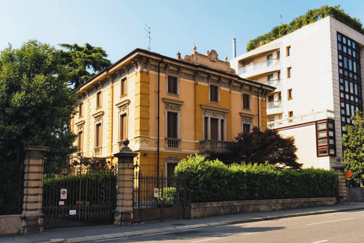 Villa in Stile Liberty in vendita in centro città, Bergamo