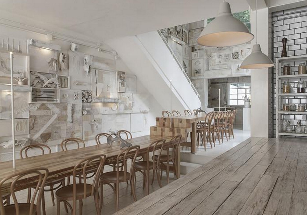 i tavoli di uno dei bar di design premiati