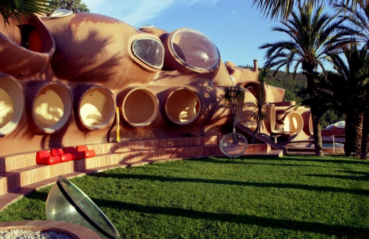 La casa ha forma di tentacolo