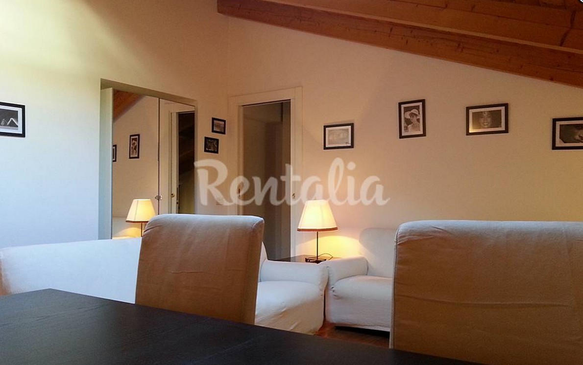 Interni della casa in affitto a Como