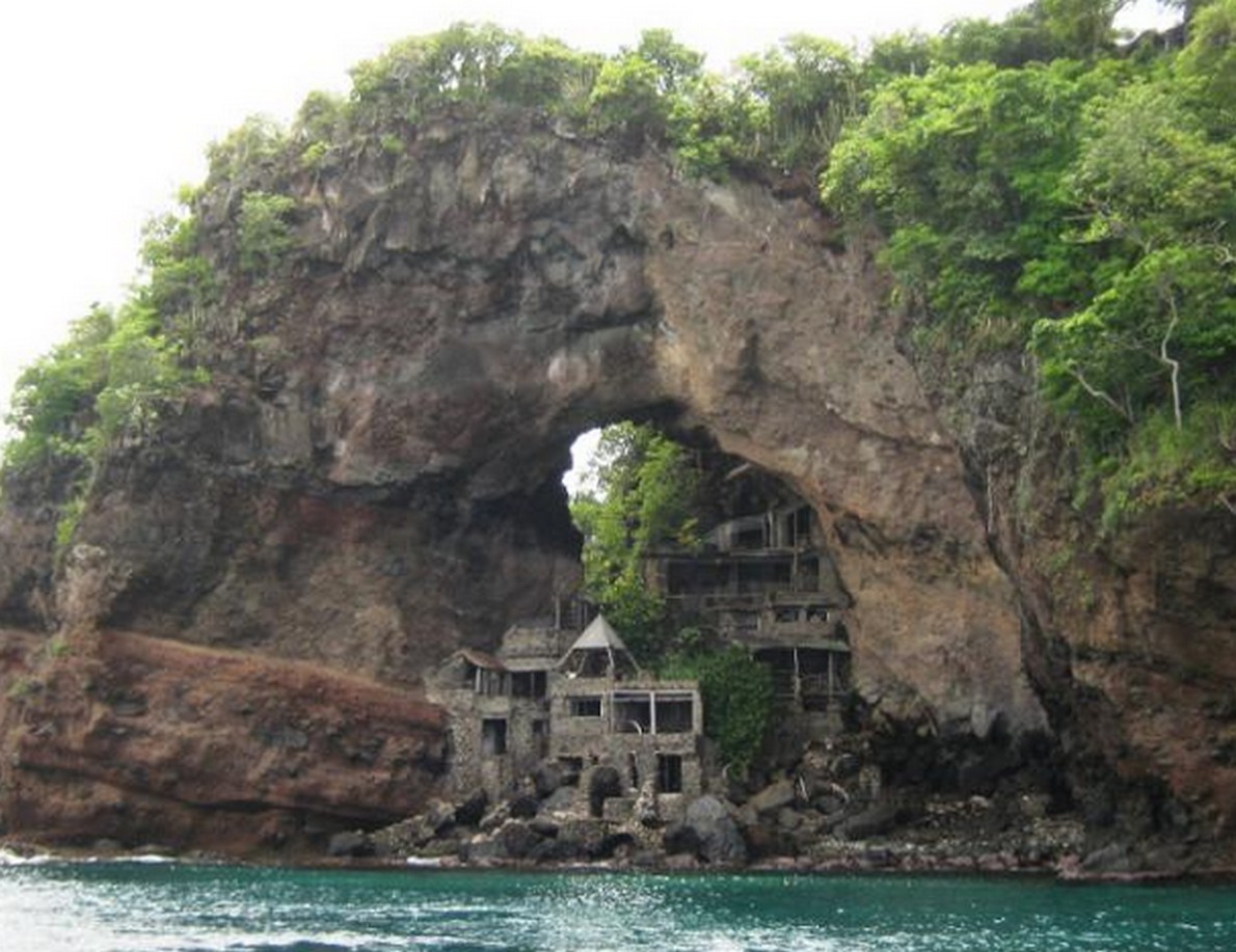 La casa in stile Robinson Crusoe ai Caraibi