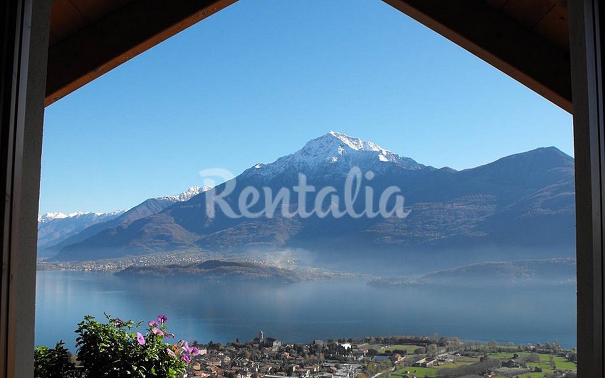 Appartamento con vista sul lago di Como a Gravedona