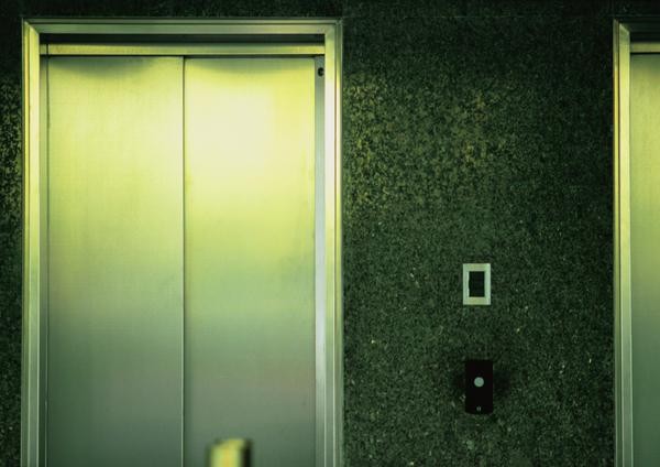 Tassa ascensori, il Mise chiarisce: “Nessun balzello. Solo provvedimento per censire impianti più vecchi”