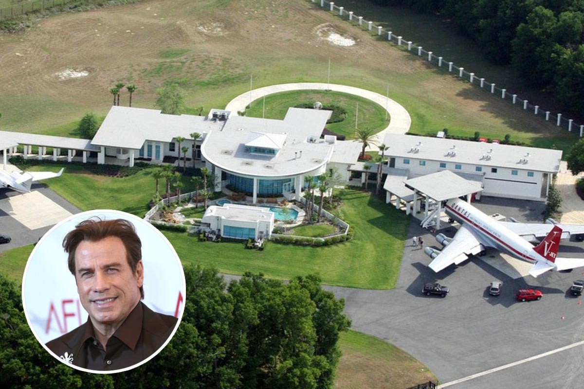 Pista di atterraggio, 5 aerei e piscina: questa è la casa di John Travolta in Florida