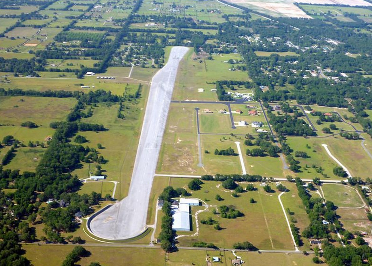 La pista di atterraggio della casa in Florida