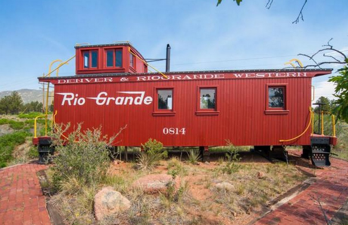 Treno trasformato in casa