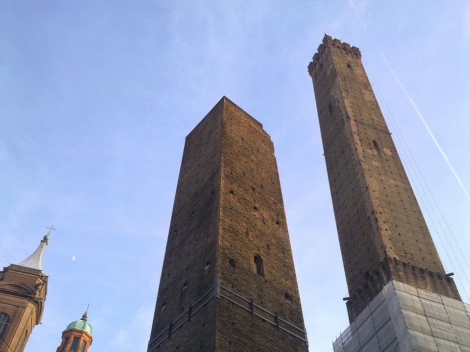 Le due torri di Bologna Le due torri di Bologna