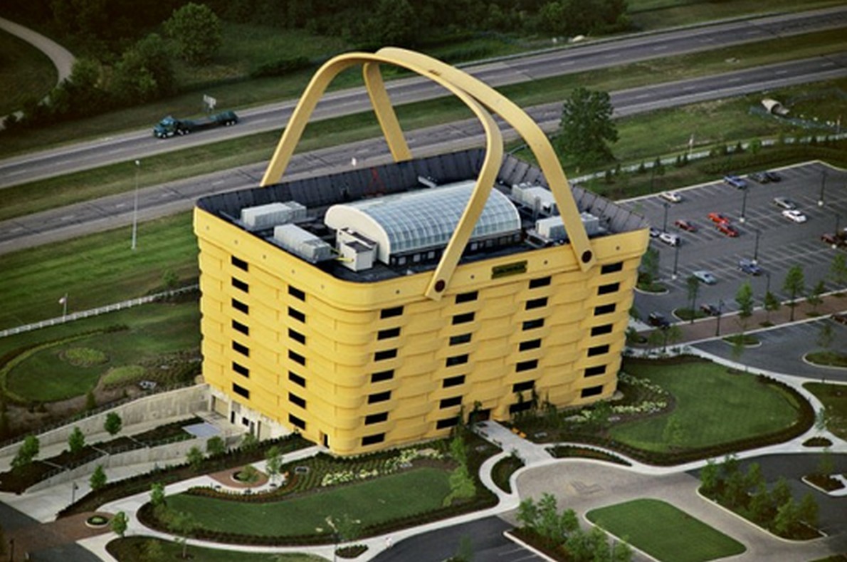 L’edificio cestino, l’ufficio più strano del mondo, è in vendita per 500.000 euro (Foto)