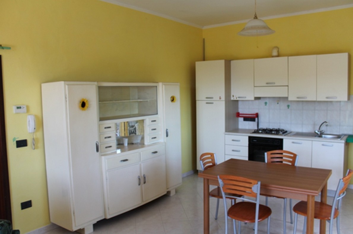 Come valorizzare una casa con i giusti abbinamenti cromatici e l'ottima disposizione degli spazi (Foto e video)