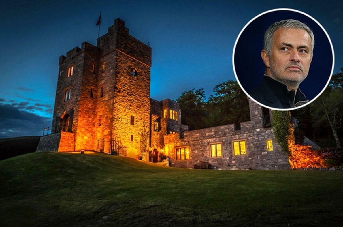 Jose Mourinho vuole vivere in un castello (Fotogallery)