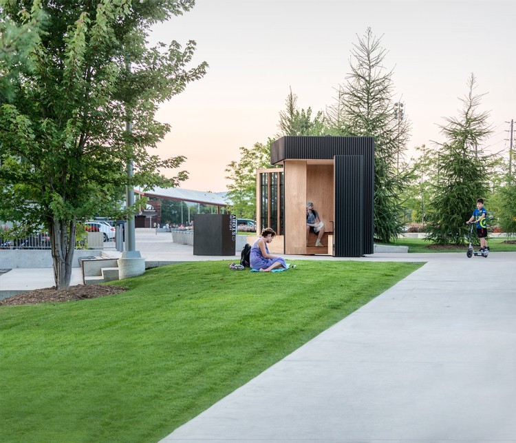 biblioteca-stoy-pod2