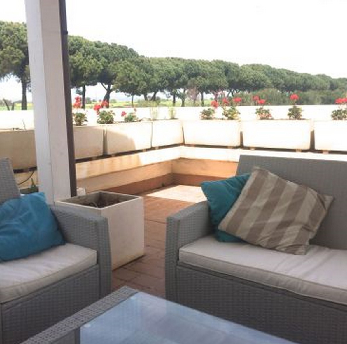 Lo staging di una casa vacanze, come arredare a poco prezzo un immobile per l'estate (Foto)