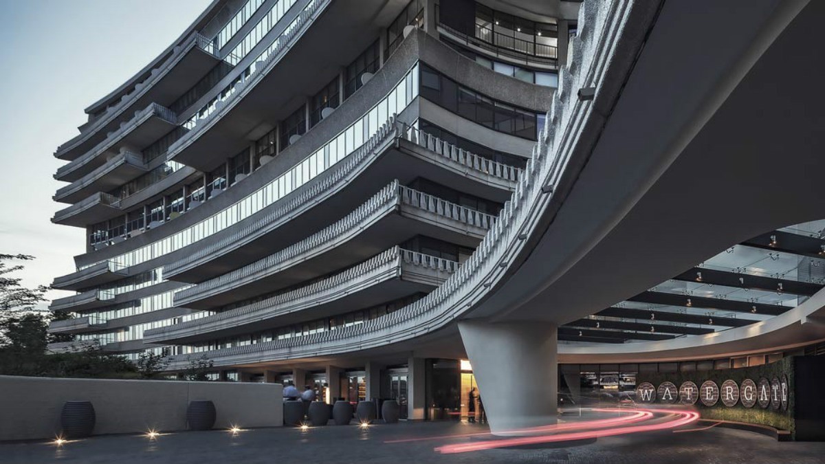 L'Hotel Watergate riapre le sue porte: dormire in un pezzo di storia da 225 euro a notte