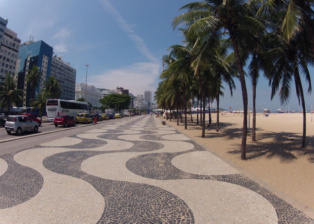 Copacabana Beach promenade by Roberto Burle Marx, 1970 copacabana-boardwalk-rio-modernism_dezeen_1568_2