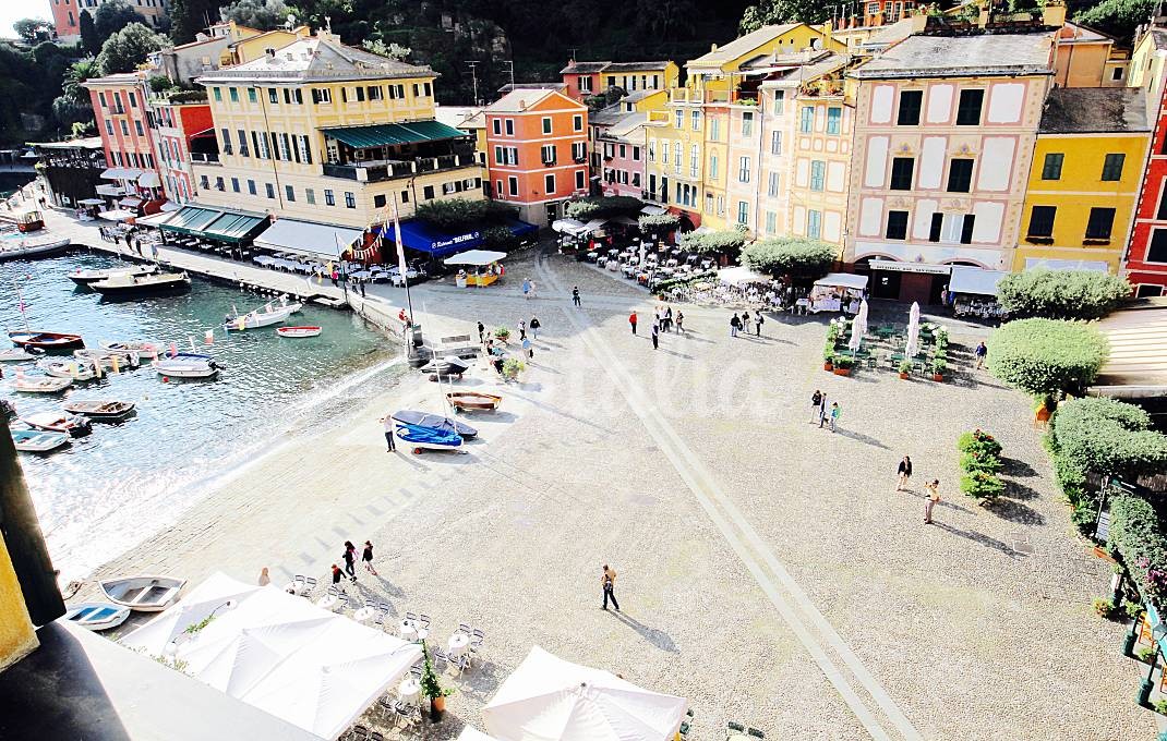 Un appartamento affacciato sulla piazzetta di Portofino (fotogallery)