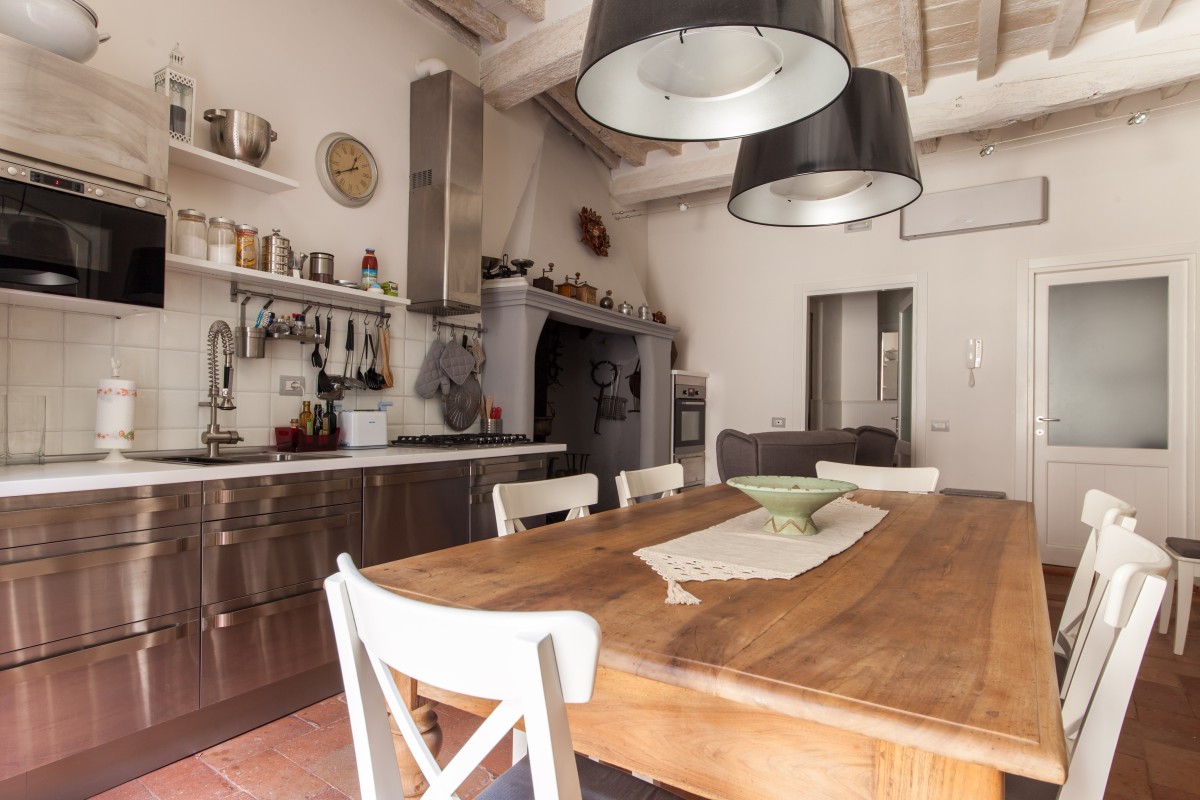 Casa con vista a Compignano, Perugia Case vacanze con camino