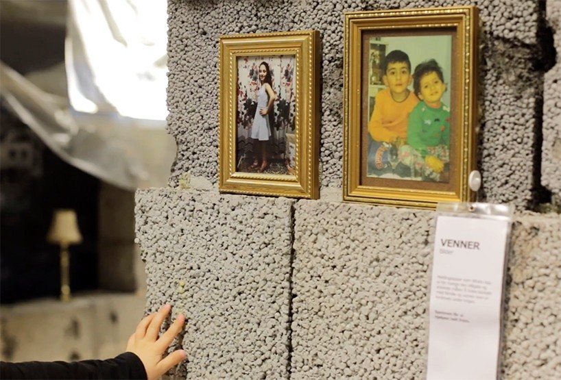 La riproduzione si intitola "25 m2 di Siria" ikea-syrian-home-replica-norwegian-red-cross-designboom-06