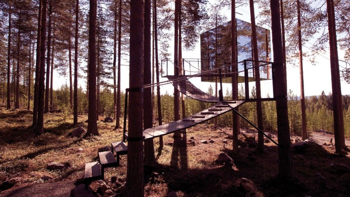 The Mirror Cube (Svezia) Case "sulle altezze" o quando vivi a pochi passi dal cielo
