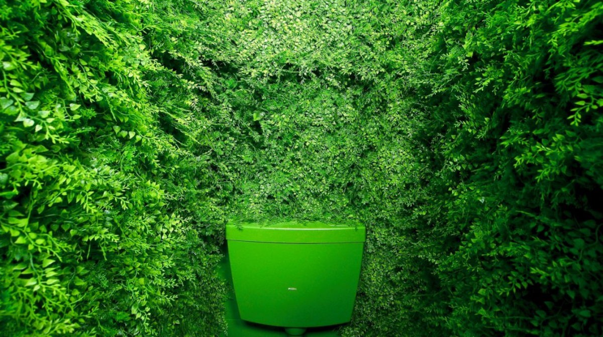 I bagni pubblici di Lisbona trasformati in opere d'arte