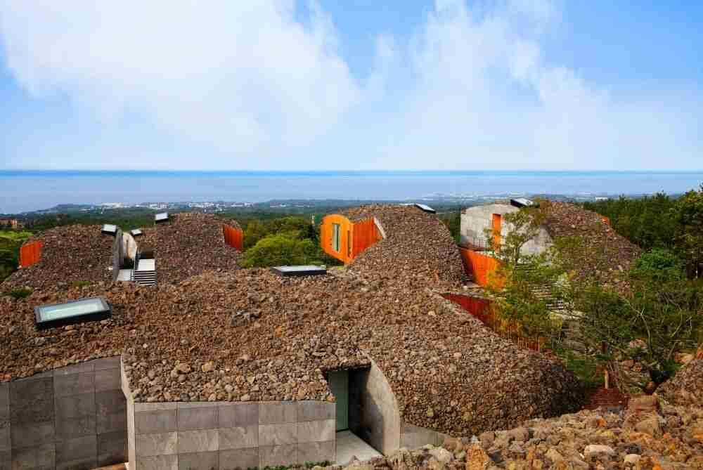 Lotte Jeju Resort, Jeju Island, Corea del Sud (Kengo Kuma) lotte-jeju-resort-jeju-island-korea-del-sur-_7