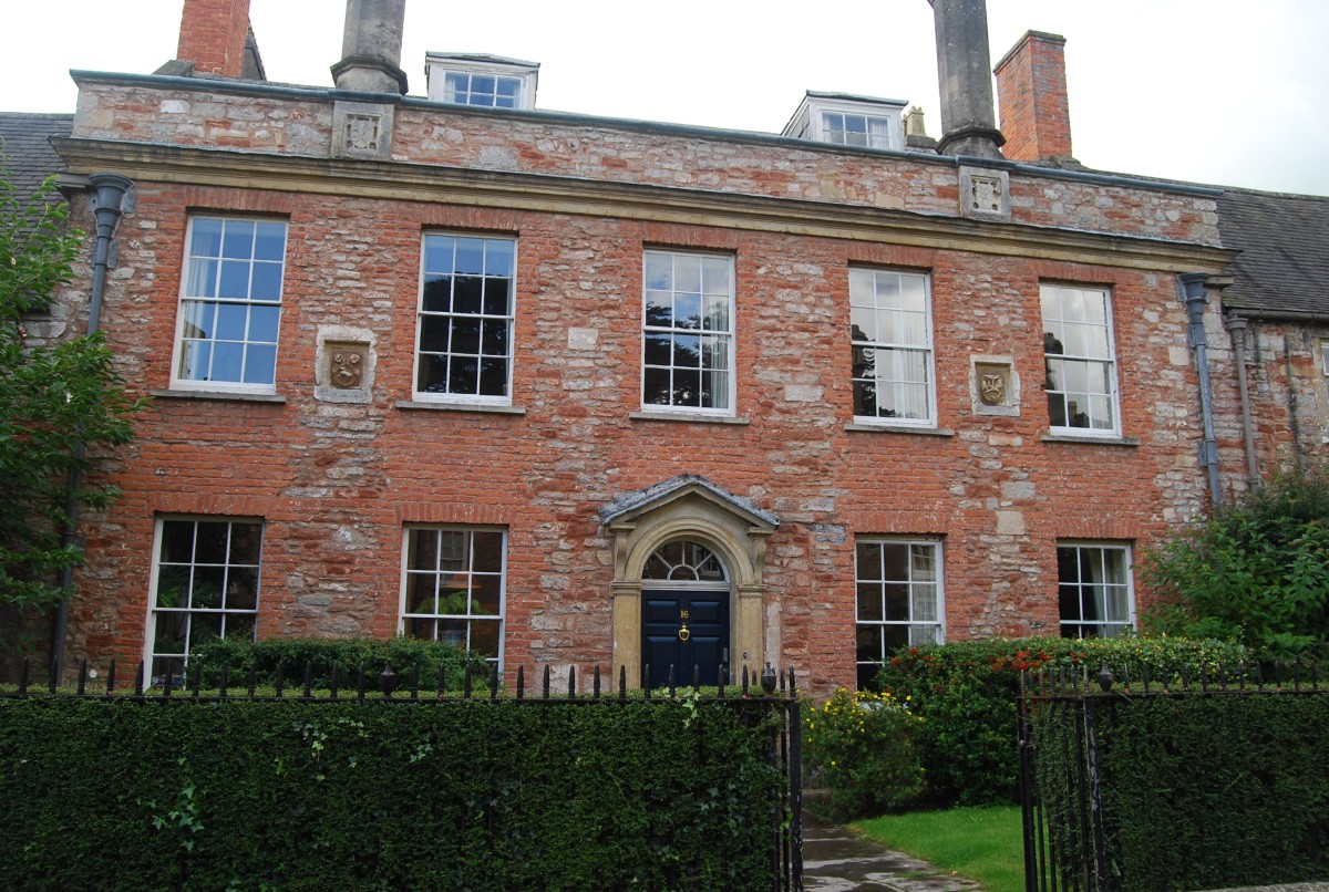 shrewsburyhousevicarsclose