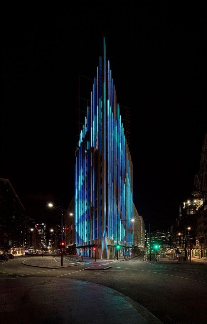 L’edificio che parla del tempo Ecco 9 edifici unici in grado di cambiare colore, brillare nel buio e non solo