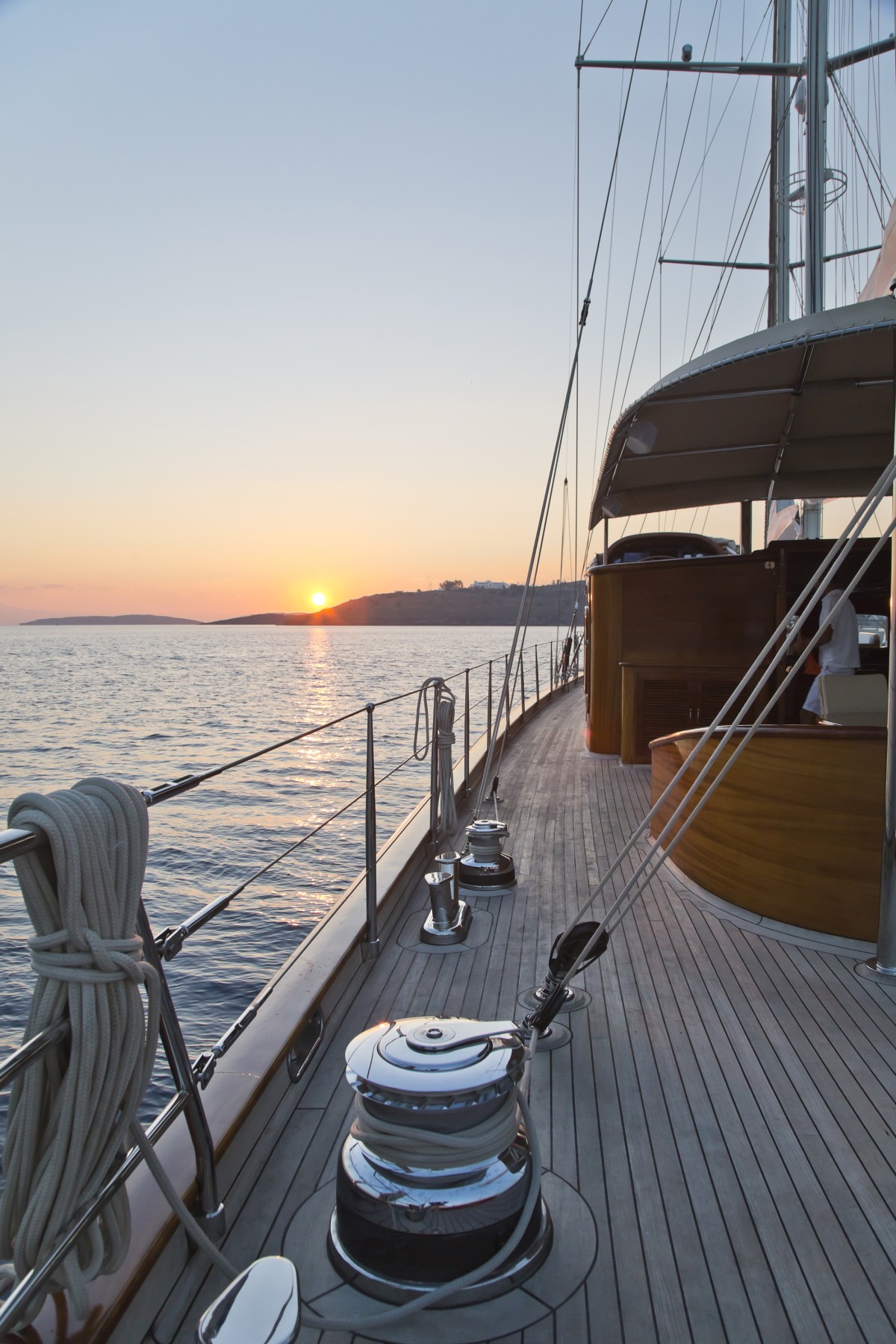 Scenario di "Skyfall", una delle ultime avventure di James Bond regina-_engel_volkers_yachting_1