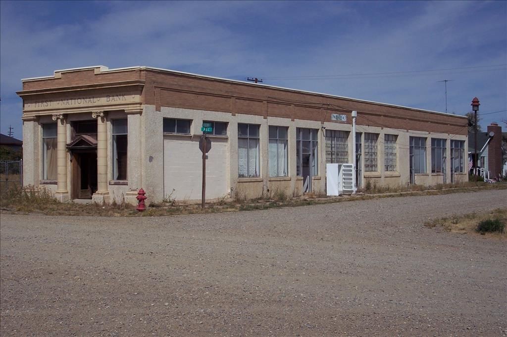 Nella cittadina americana di Rock River si può acquistare la filiale di una banca e farne la propria casa banco_01