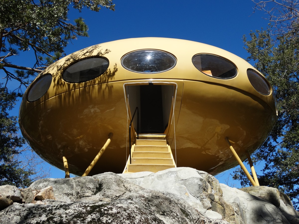 Idyllwild (California, Stati Uniti) Il mistero delle case a forma di disco volante