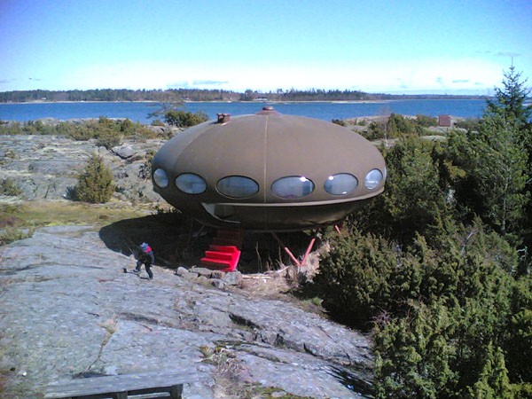 Islas Aland (Finlandia) Il mistero delle case a forma di disco volante