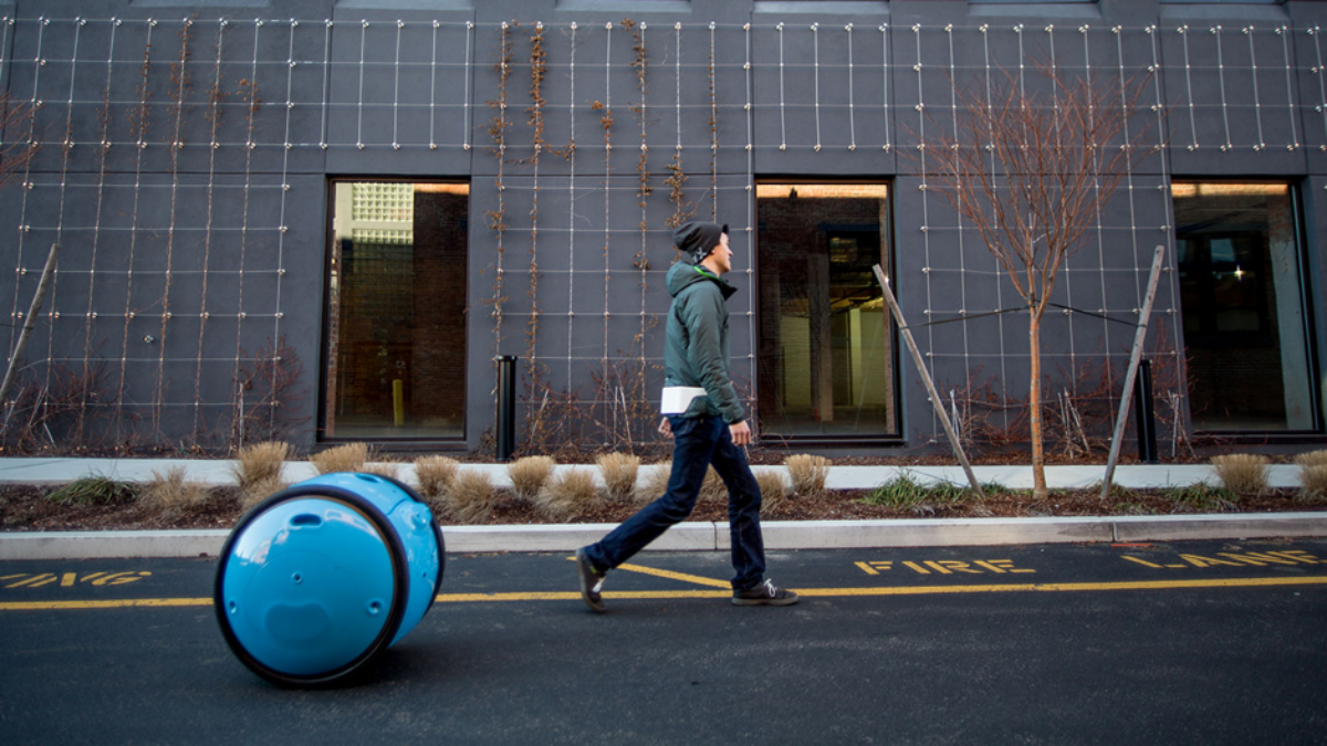 10 robot che ti aiuteranno nelle tue faccende domestiche