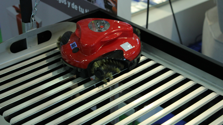 Il nemico del grasso sul barbecue 10 robot che ti aiuteranno nelle tue faccende domestiche