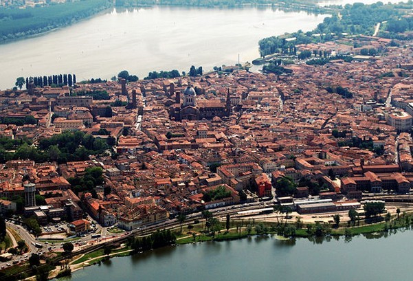 Se hai meno di 35 anni e non vuoi pagare un anno di affitto, trasferisciti a Mantova